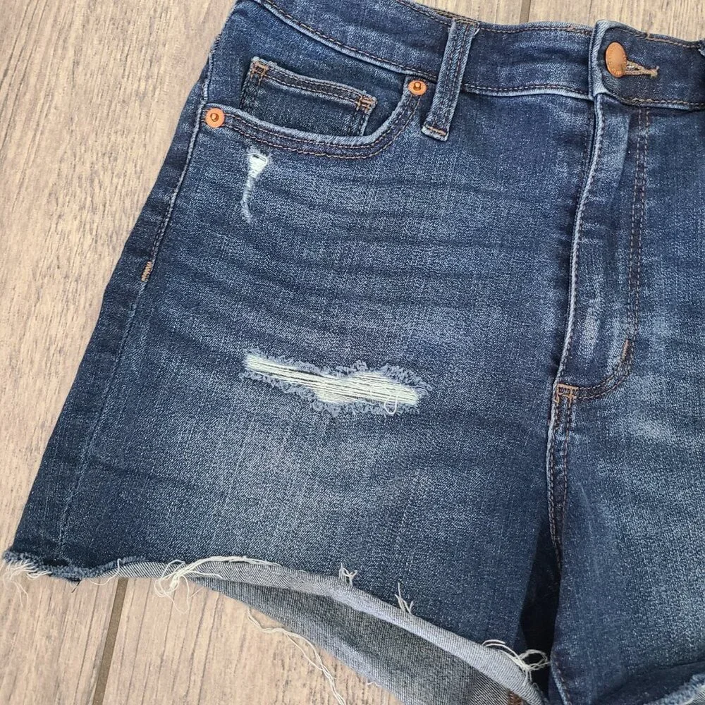 Universal Thread denim shorts size 8/29